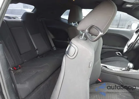 2016 Dodge Challenger Sxt z USA, uszkodzony, nr VIN 2C3CDZAG2GH263568